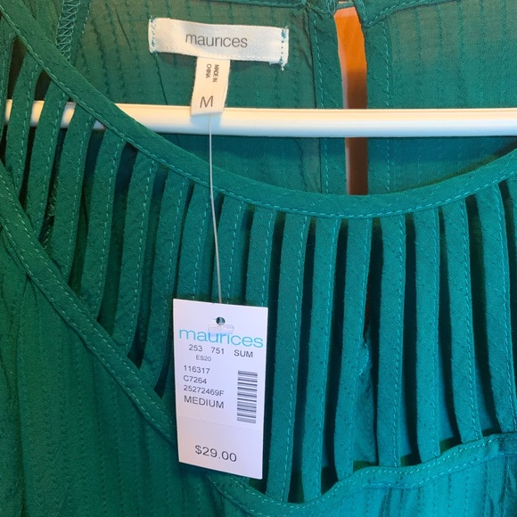 NEW! Maurices Lattice Neck Short Sleeve Green Top - Picture 3 of 6